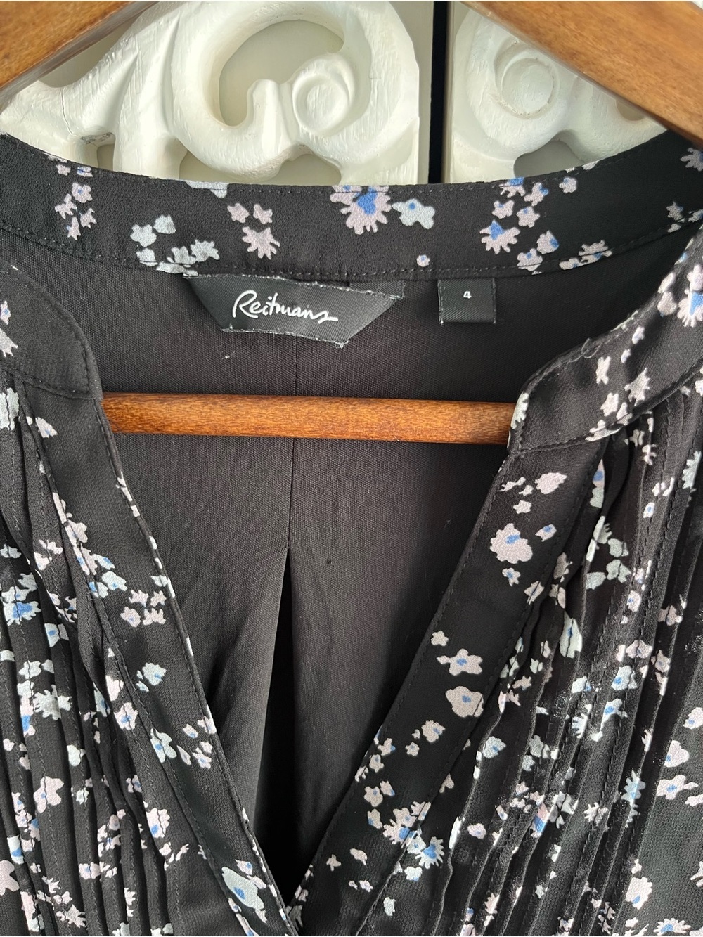 Reitmans Black Floral Chiffon Dress Size 4 Pleated Pintuck Shift Dress - Picture 3 of 6